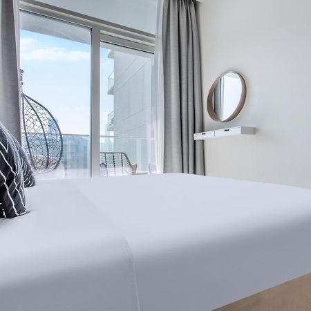 دبي Reva Residences - One Bedroom Apartment By The S Holiday Homes المظهر الخارجي الصورة