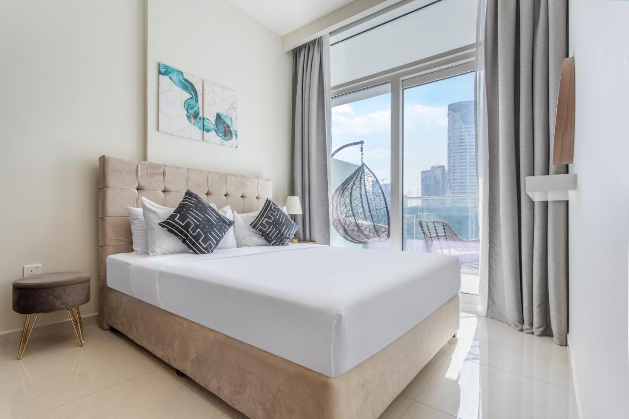 دبي Reva Residences - One Bedroom Apartment By The S Holiday Homes المظهر الخارجي الصورة