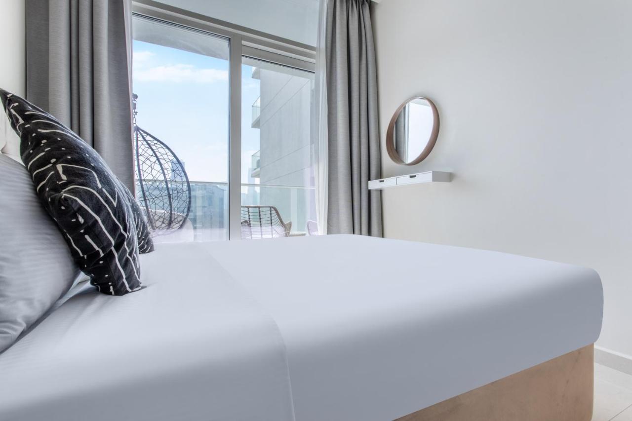 دبي Reva Residences - One Bedroom Apartment By The S Holiday Homes المظهر الخارجي الصورة