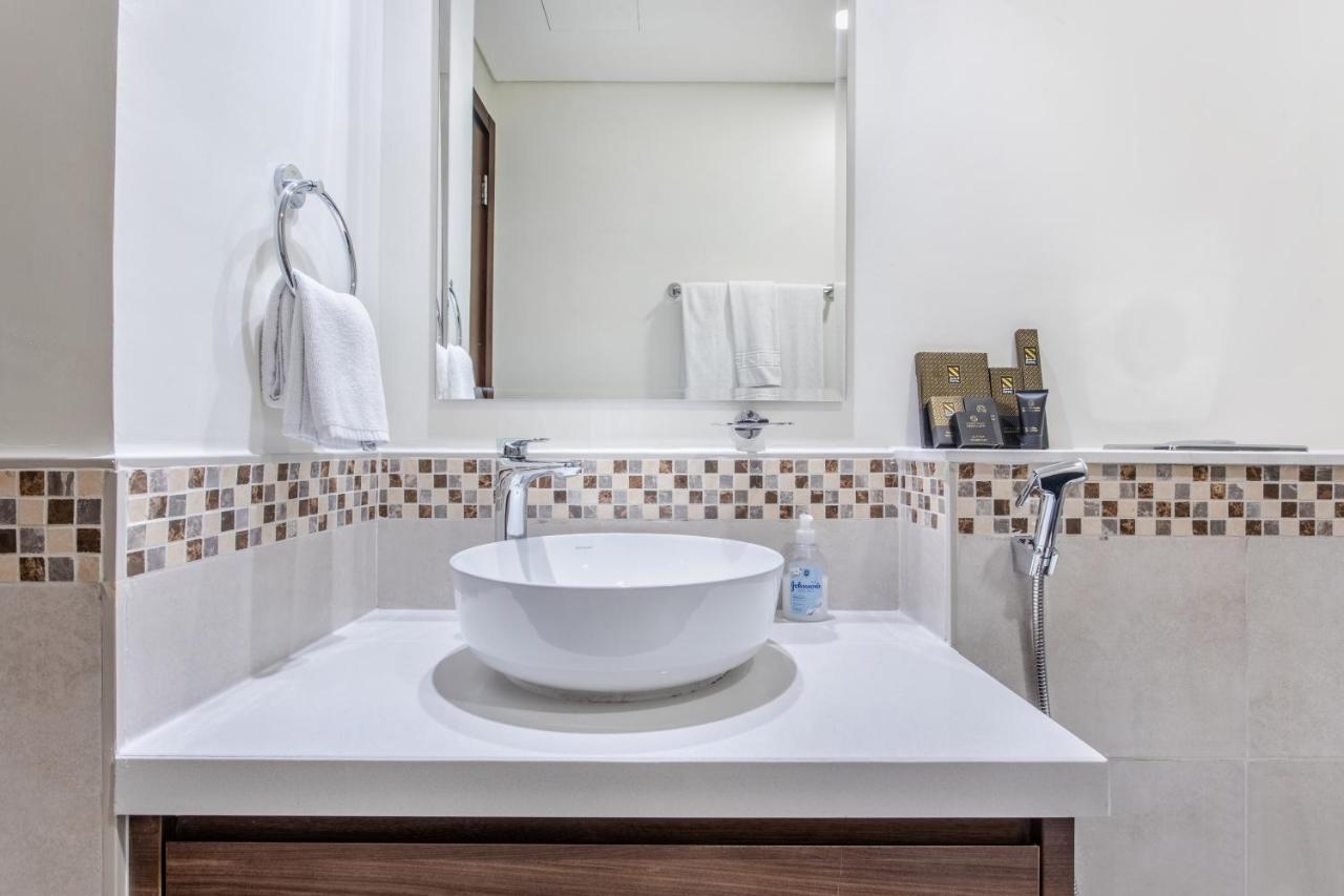 دبي Reva Residences - One Bedroom Apartment By The S Holiday Homes المظهر الخارجي الصورة
